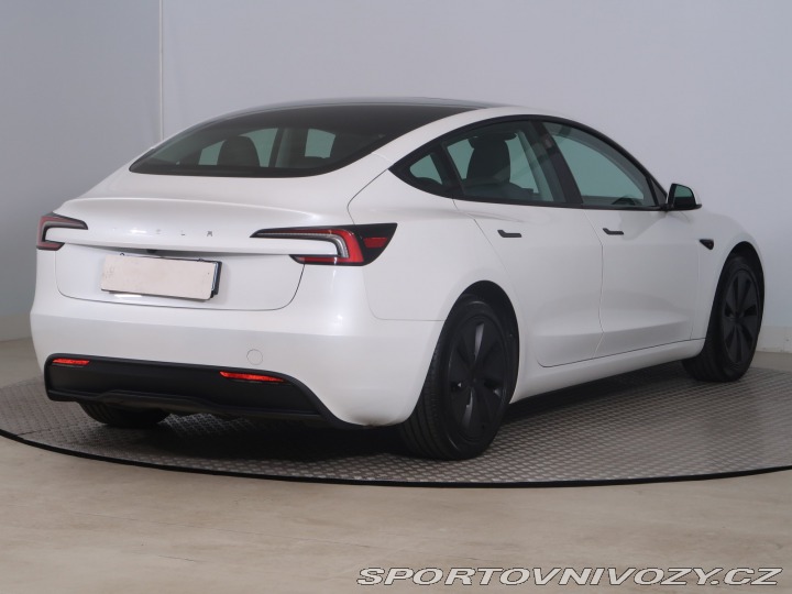 Tesla Model 3 Standard Range 60kWh 2024