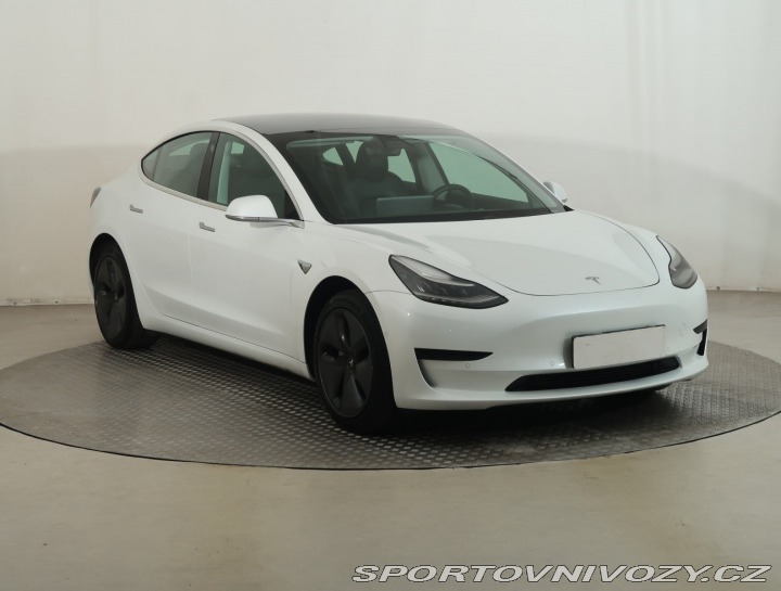Tesla Model 3 Std Range Plus 52kWh 2019