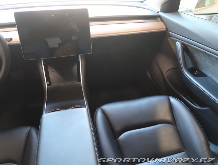 Tesla Model 3 Std Range Plus 52kWh 2019