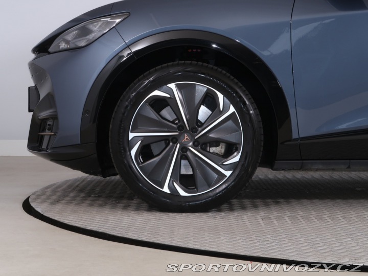 Cupra Tavascan 77 kWh 2025