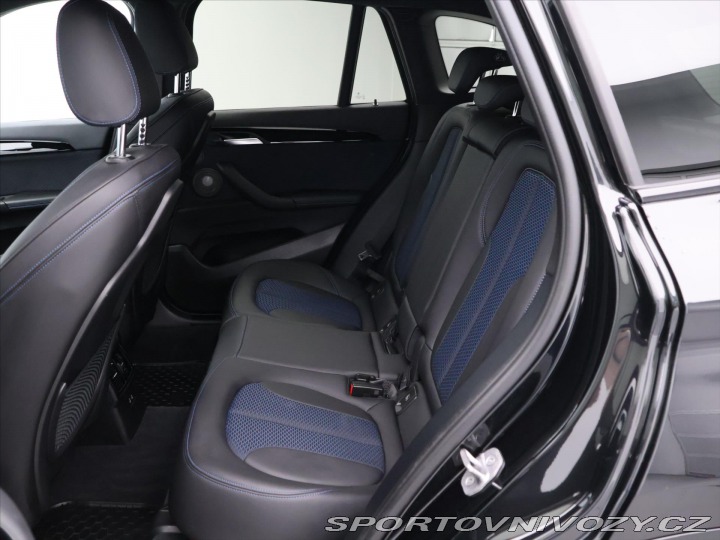 BMW X1 2,0 xDrive25d 170kW Advan 2022