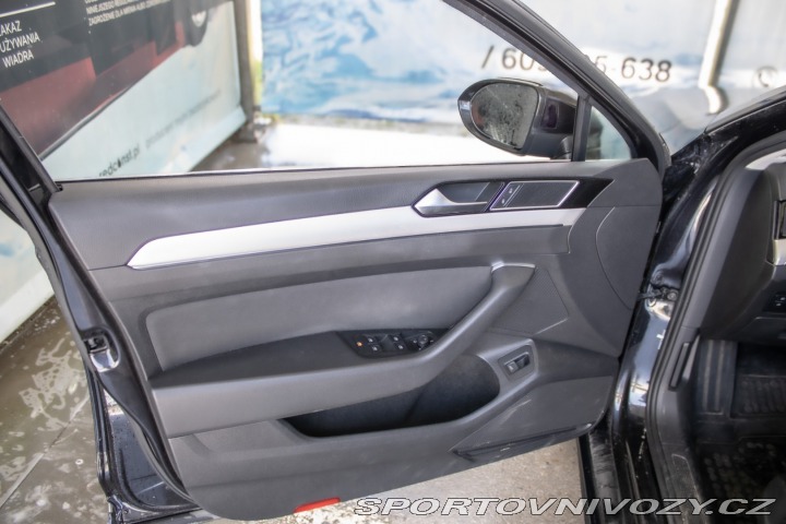 Volkswagen Ostatní modely Passat Variant Variant 2.0 BiTDI 240k B 2016