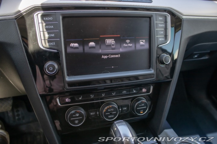 Volkswagen Ostatní modely Passat Variant Variant 2.0 BiTDI 240k B 2016