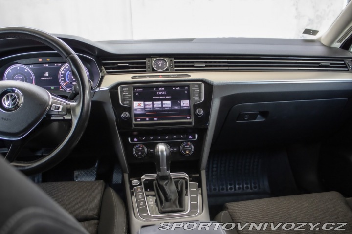 Volkswagen Ostatní modely Passat Variant Variant 2.0 BiTDI 240k B 2016