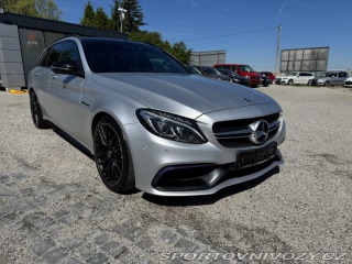 Mercedes-Benz C C63S AMG V8 Biturbo 2017