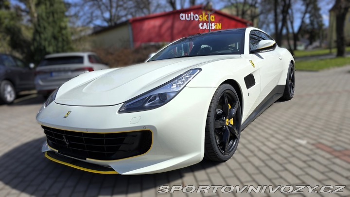 Ferrari GTC4Lusso 2019