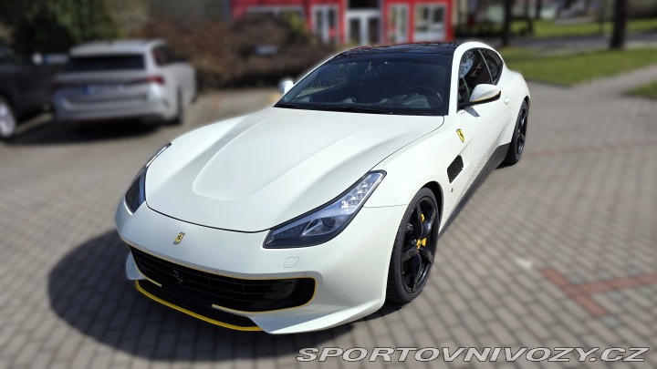 Ferrari GTC4Lusso 2019