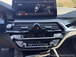 BMW 5 540d M Sport - Max Výbava 2020