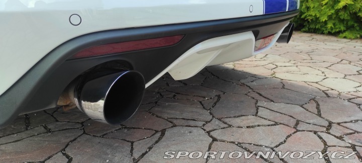 Ford Mustang 2,3 turbo Ecoboost 2015