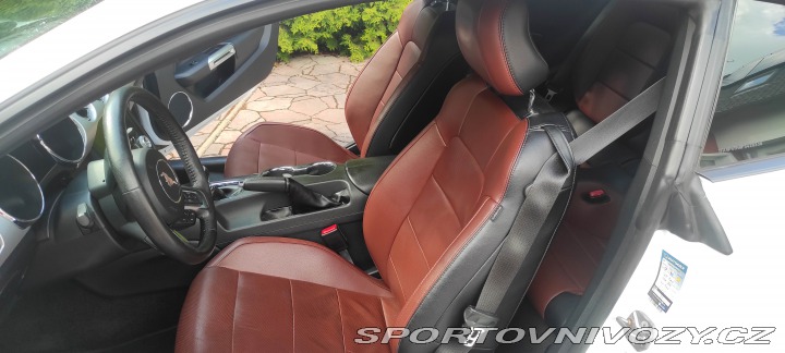Ford Mustang 2,3 turbo Ecoboost 2015