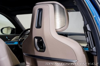 BMW i7 M70 xDrive 2024