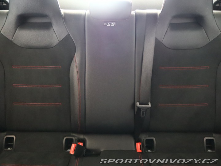 Mercedes-Benz CLA 200 2019