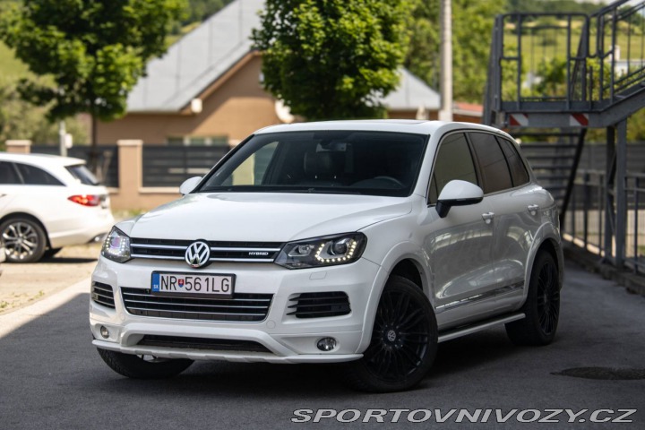 Volkswagen Ostatní modely Touareg 3.0 TSI Tiptronic / 245k 2012