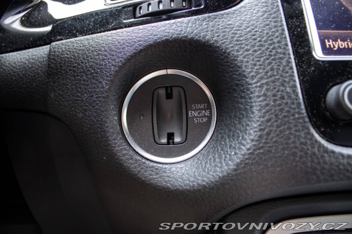 Volkswagen Ostatní modely Touareg 3.0 TSI Tiptronic / 245k 2012
