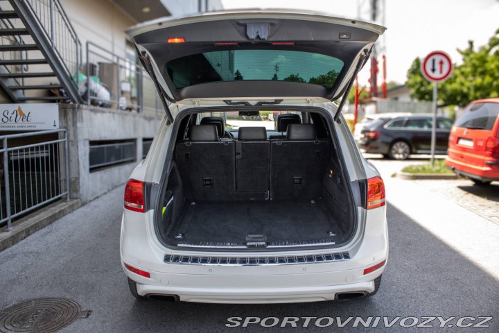 Volkswagen Ostatní modely Touareg 3.0 TSI Tiptronic / 245k 2012