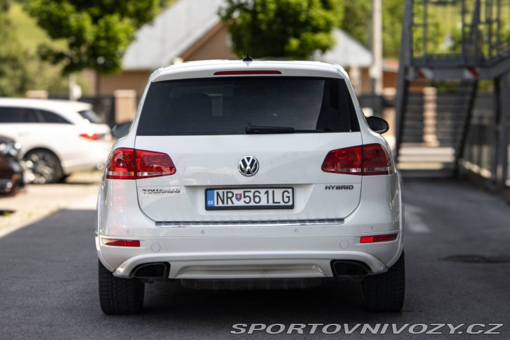 Volkswagen Ostatní modely Touareg 3.0 TSI Tiptronic / 245k 2012