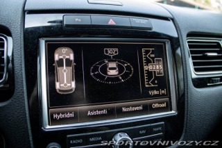 Volkswagen Ostatní modely Touareg 3.0 TSI Tiptronic / 245k 2012
