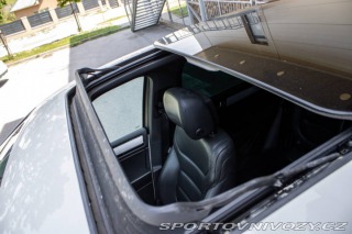 Volkswagen Ostatní modely Touareg 3.0 TSI Tiptronic / 245k 2012