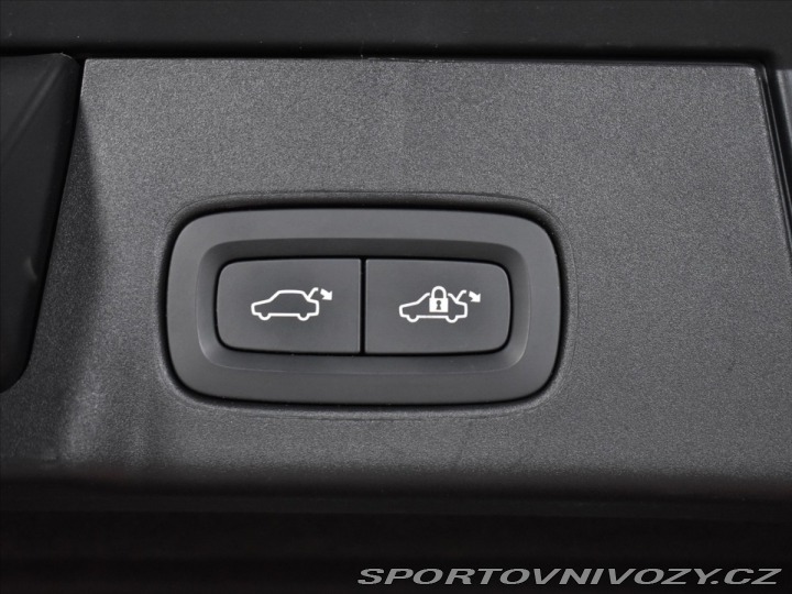 Volvo V90 2,0 CC D5 PRO Bezklíč,Taž 2020