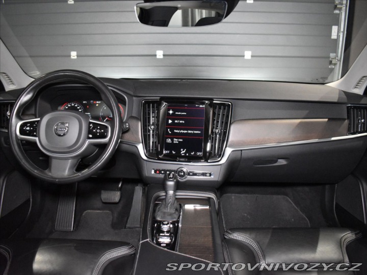 Volvo V90 2,0 CC D5 PRO Bezklíč,Taž 2020