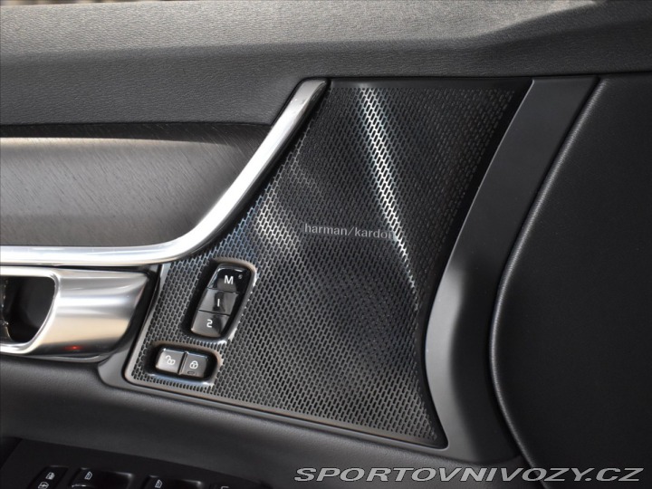 Volvo V90 2,0 CC D5 PRO Bezklíč,Taž 2020