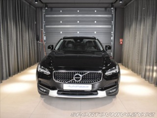 Volvo V90 2,0 CC D5 PRO Bezklíč,Taž 2020