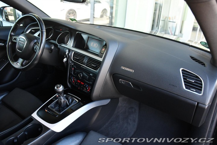Audi S5 4.2FSI V8 MANUÁL QUATTRO 2009