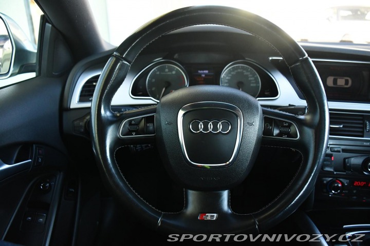 Audi S5 4.2FSI V8 MANUÁL QUATTRO 2009
