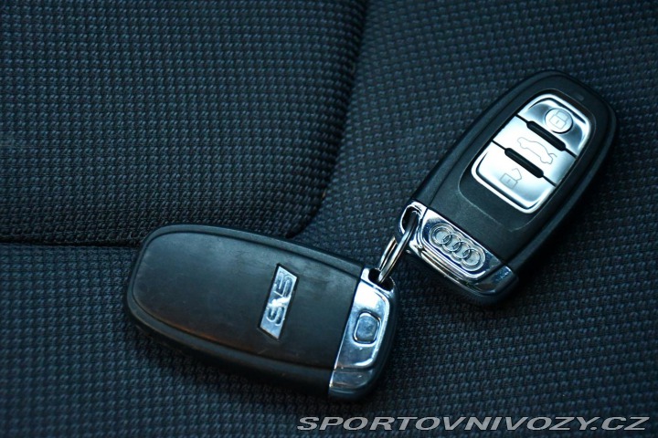 Audi S5 4.2FSI V8 MANUÁL QUATTRO 2009
