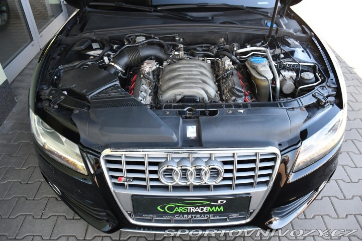 Audi S5 4.2FSI V8 MANUÁL QUATTRO 2009