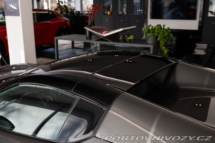 Ferrari Ostatní modely 2025
