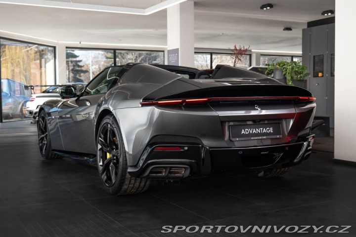 Ferrari Ostatní modely 2025