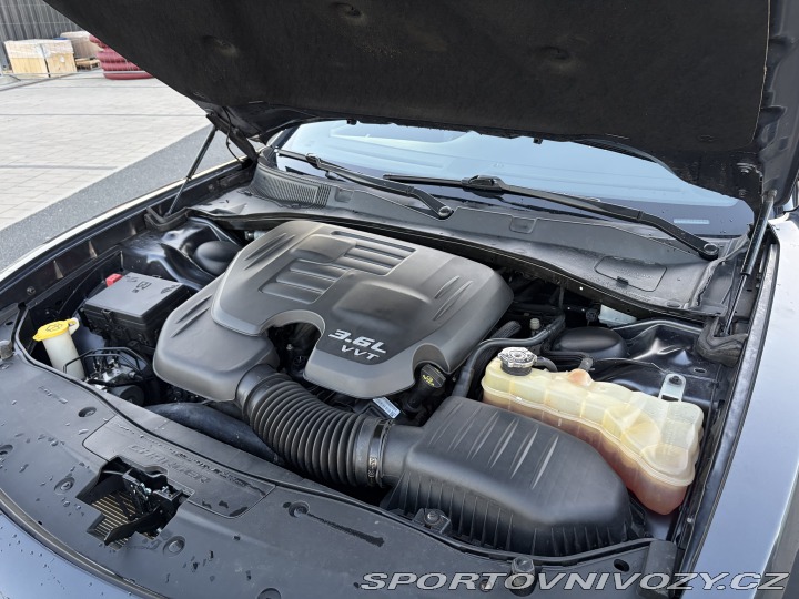 Dodge Charger 3.6 rwd 2017