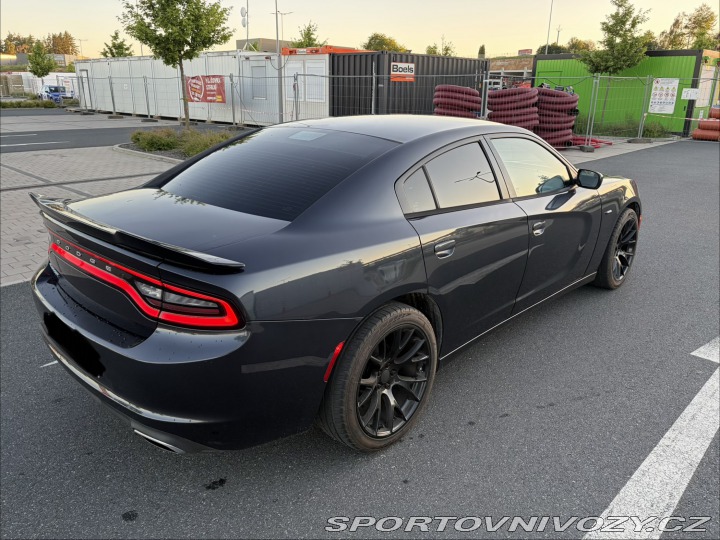 Dodge Charger 3.6 rwd 2017