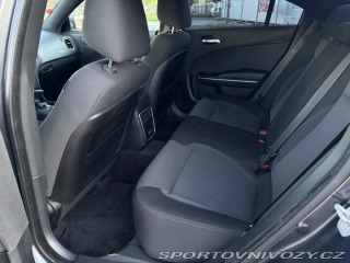 Dodge Charger 3.6 rwd 2017