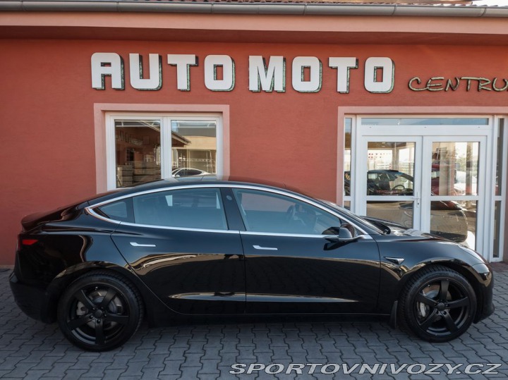 Tesla Model 3 Standard Range Plus 225kW 2019