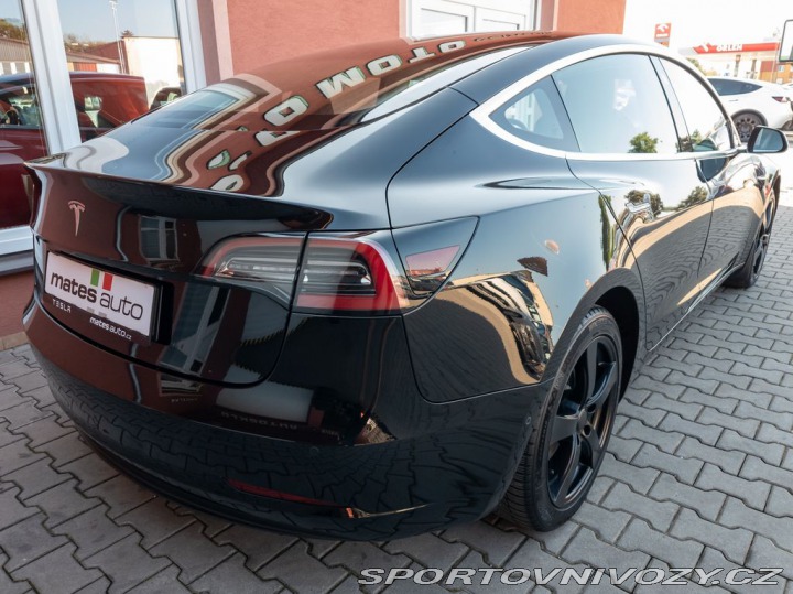 Tesla Model 3 Standard Range Plus 225kW 2019