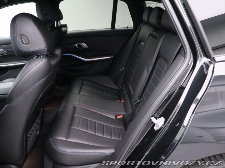 BMW 3 2,0 330e xDrive M-Paket L 2021