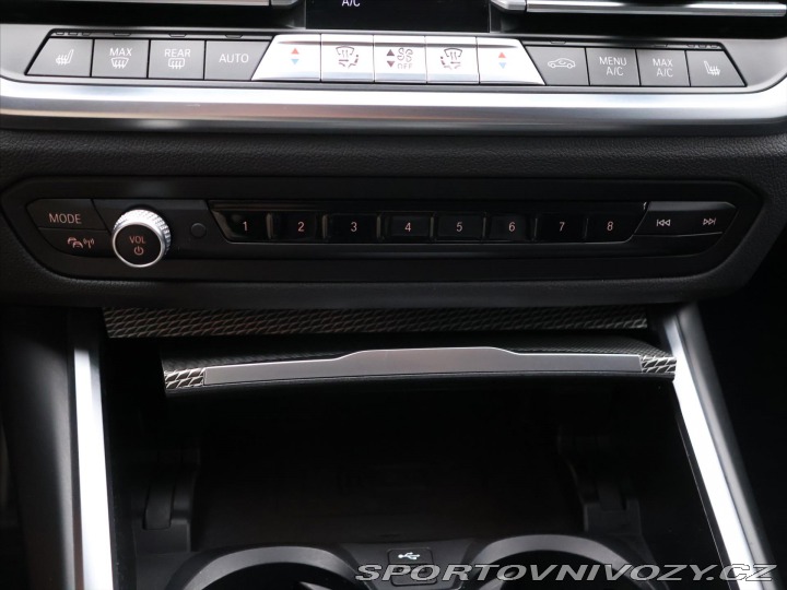 BMW 3 2,0 330e xDrive M-Paket L 2021