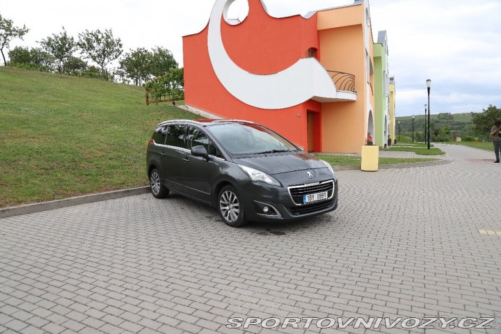 Peugeot Ostatní modely 5008 2,0 HDI 120 kw 2015