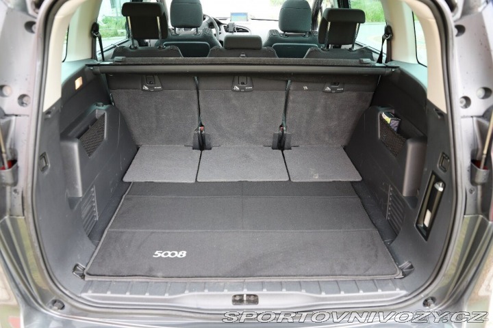 Peugeot Ostatní modely 5008 2,0 HDI 120 kw 2015