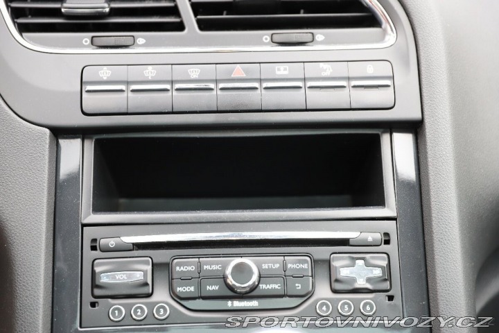 Peugeot Ostatní modely 5008 2,0 HDI 120 kw 2015