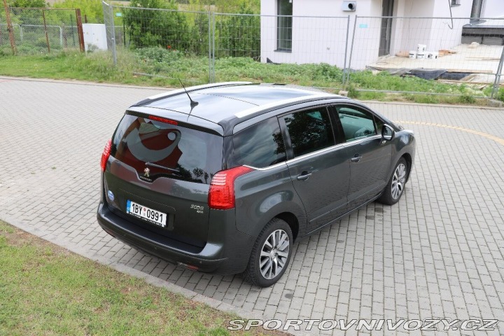 Peugeot Ostatní modely 5008 2,0 HDI 120 kw 2015