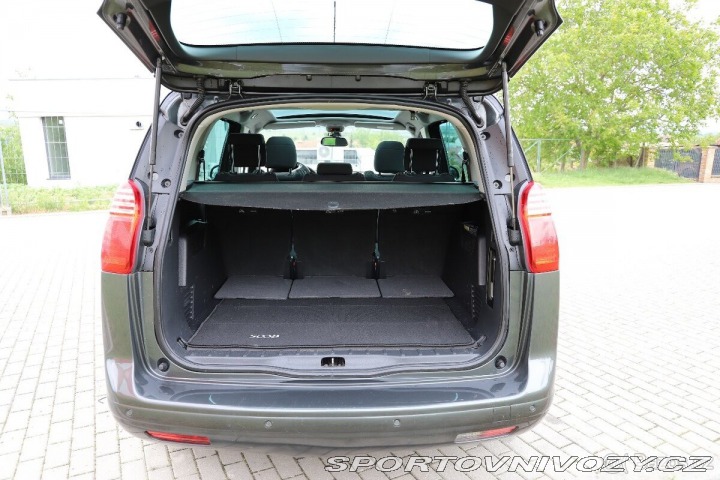 Peugeot Ostatní modely 5008 2,0 HDI 120 kw 2015