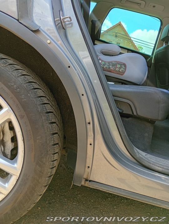 Volkswagen Ostatní modely Touareg 3,0 tdi 176kw 1800