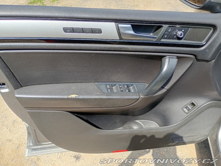 Volkswagen Ostatní modely Touareg 3,0 tdi 176kw 1800