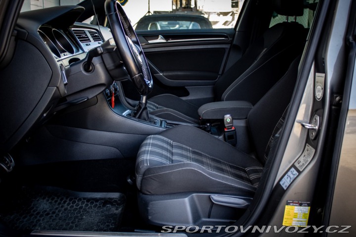 Volkswagen Golf Variant  GTD 2.0 TDI BMT 2015