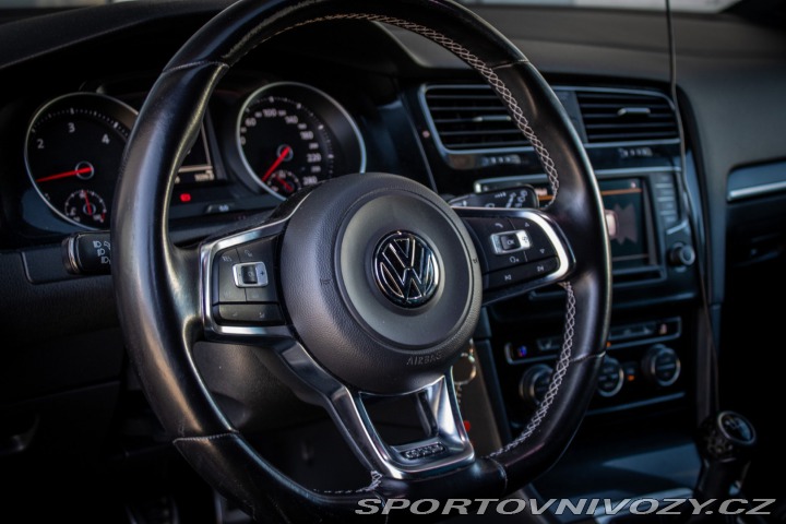 Volkswagen Golf Variant  GTD 2.0 TDI BMT 2015