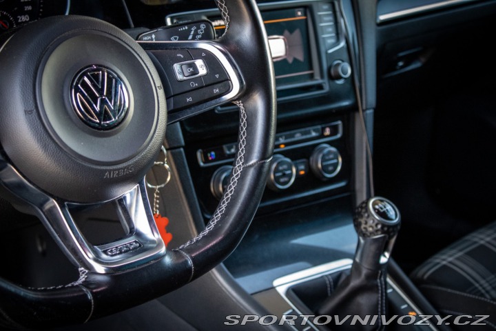 Volkswagen Golf Variant  GTD 2.0 TDI BMT 2015