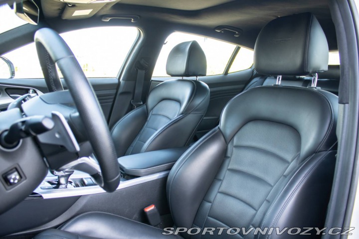 Kia Stinger 3.3 T- GDi GT 4WD / AJ 2021